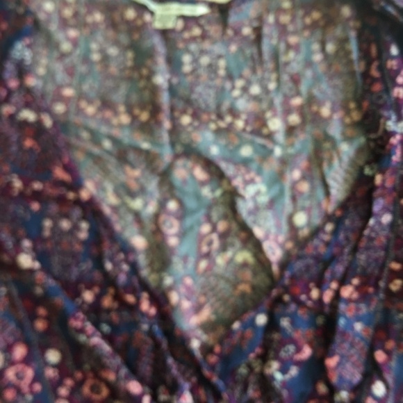 American Eagle Bell Sleeve Floral Romper Sz. Small - Picture 5 of 6